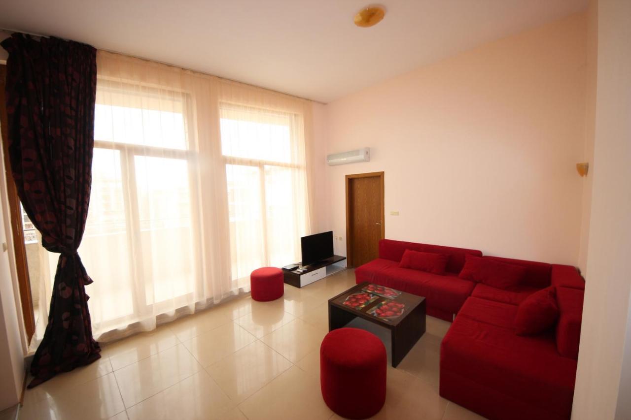 Eden - Menada Apartments Pantai Sunny Bagian luar foto