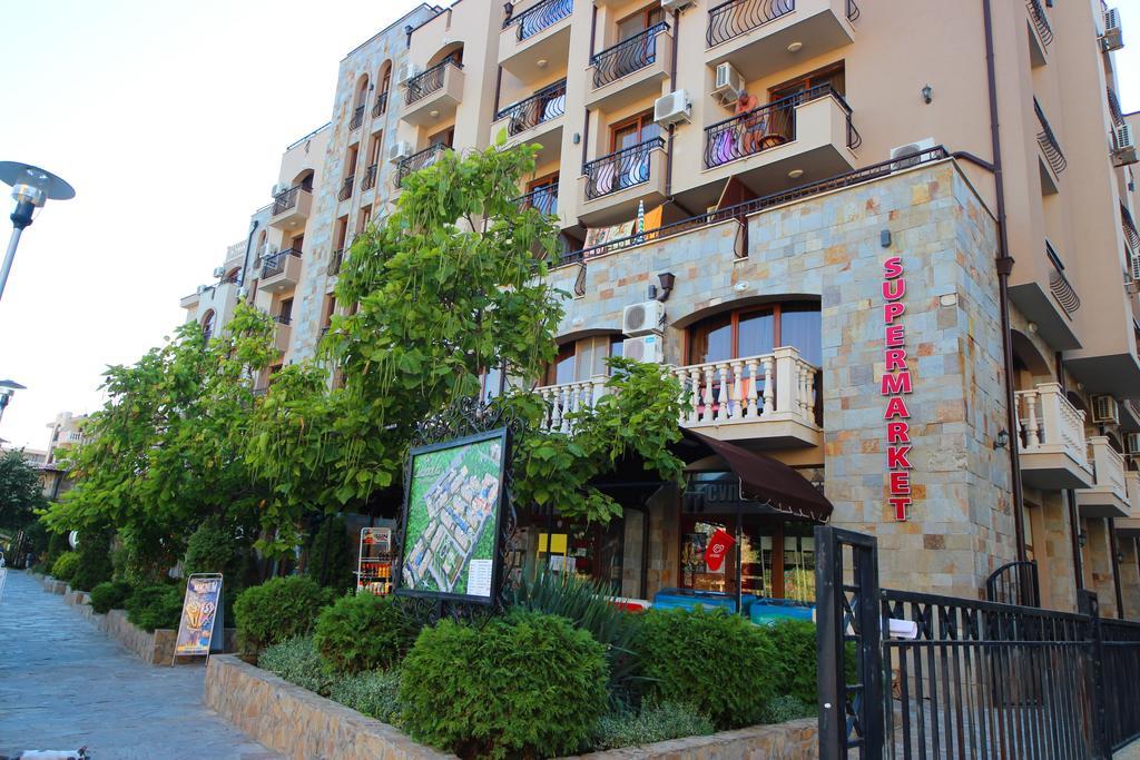 Eden - Menada Apartments Pantai Sunny Bagian luar foto