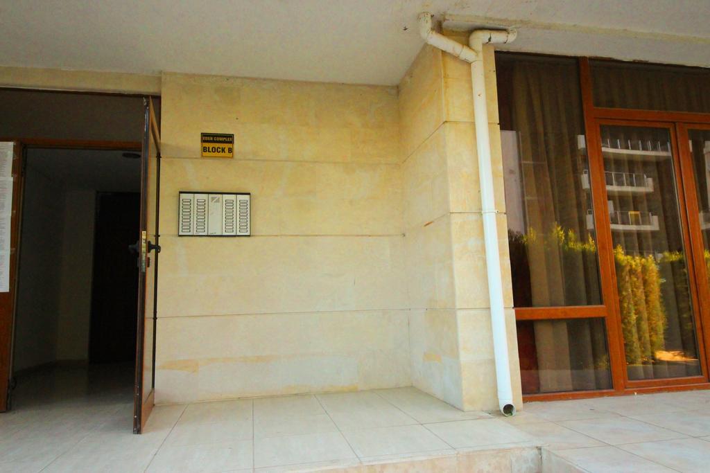Eden - Menada Apartments Pantai Sunny Bagian luar foto
