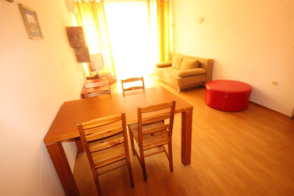 Eden - Menada Apartments Pantai Sunny Bagian luar foto