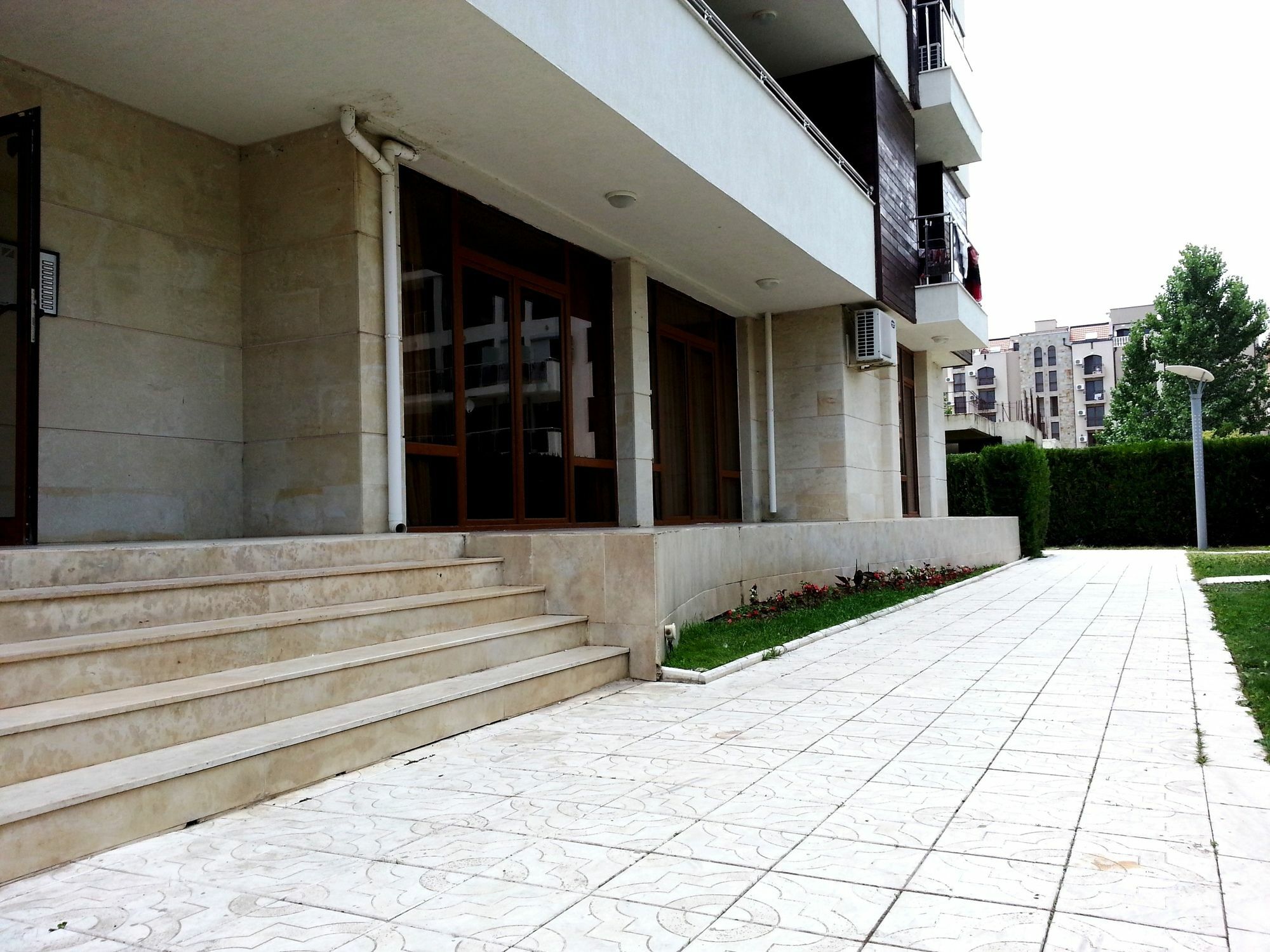 Eden - Menada Apartments Pantai Sunny Bagian luar foto