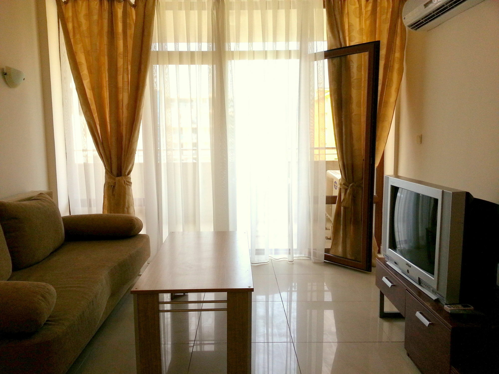 Eden - Menada Apartments Pantai Sunny Bagian luar foto