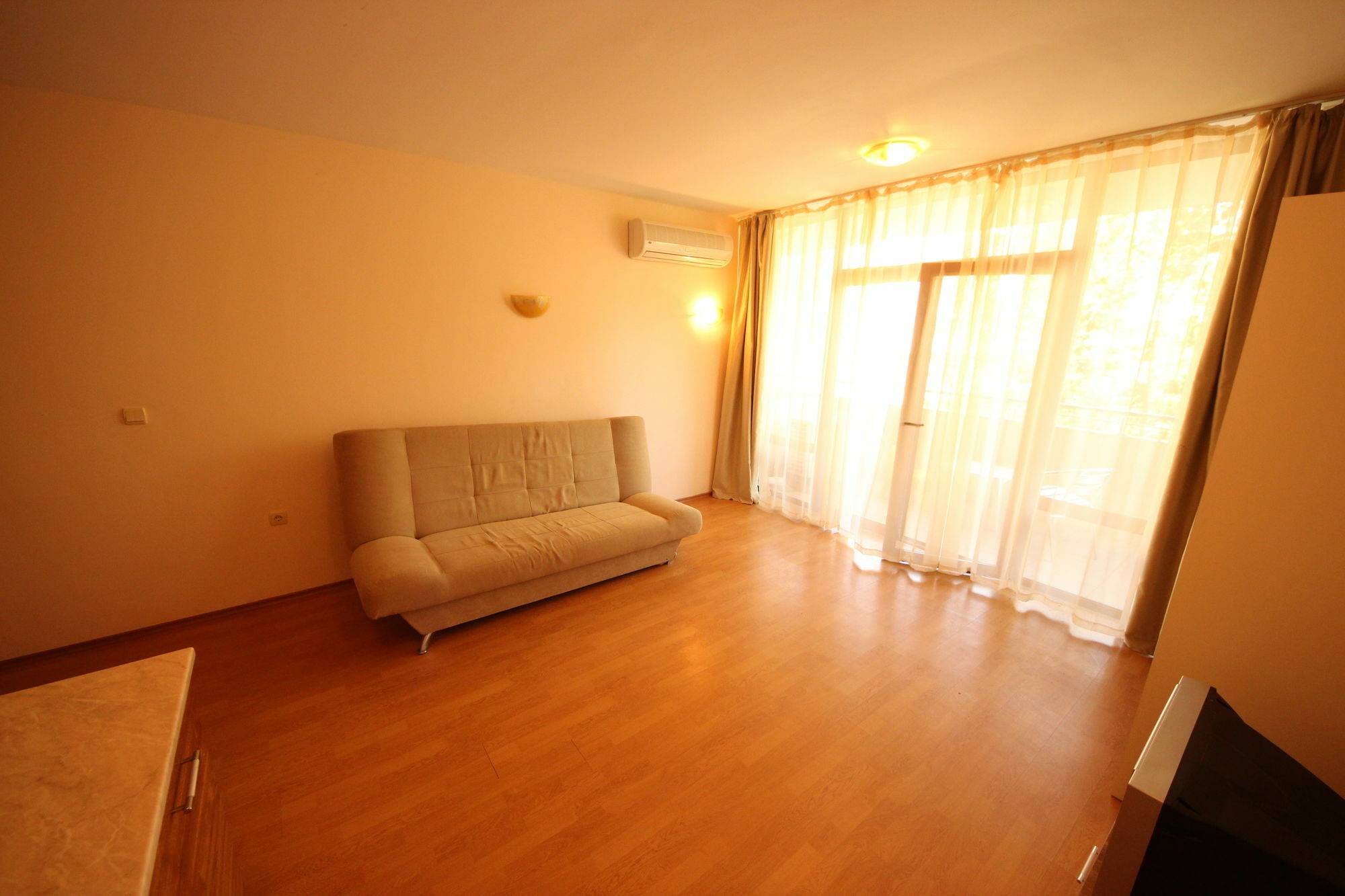 Eden - Menada Apartments Pantai Sunny Bagian luar foto