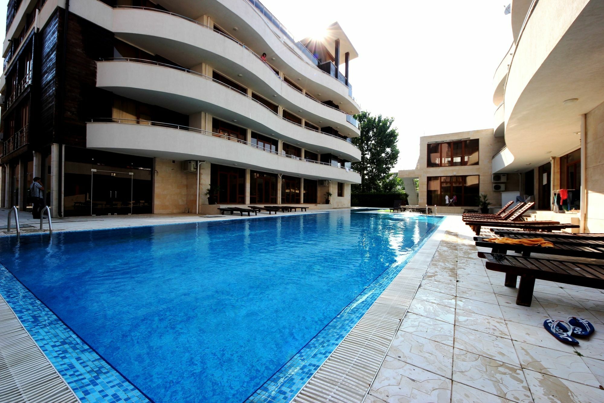Eden - Menada Apartments Pantai Sunny Bagian luar foto